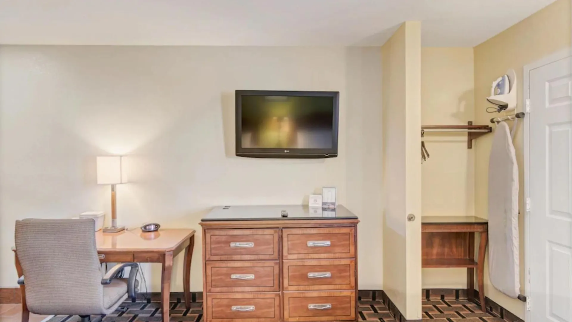 Savannah Garden Hotel