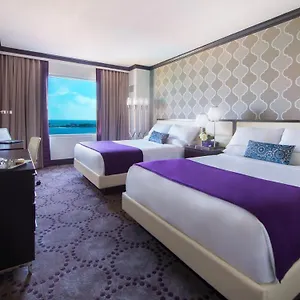 Beautiful Unit In Harrah's Casino Strip Las Vegas
