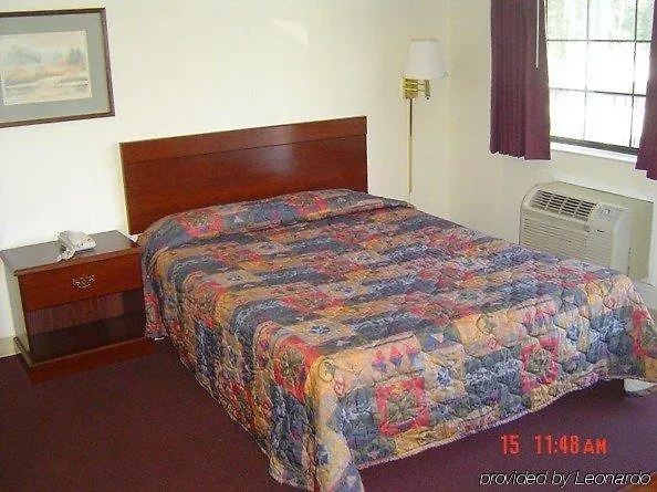 Savannah Garden Hotel 2*,  США