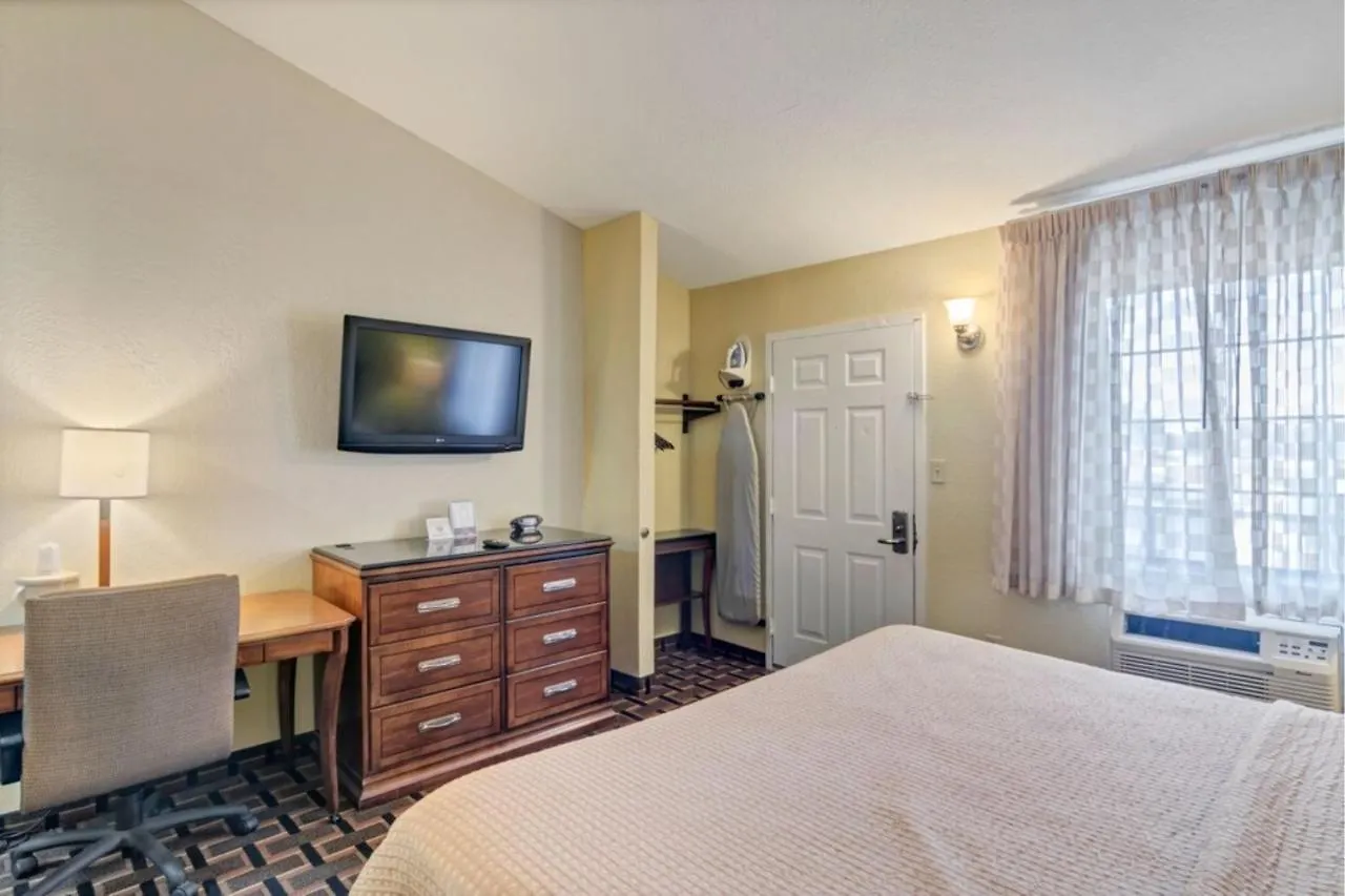 Savannah Garden Hotel USA