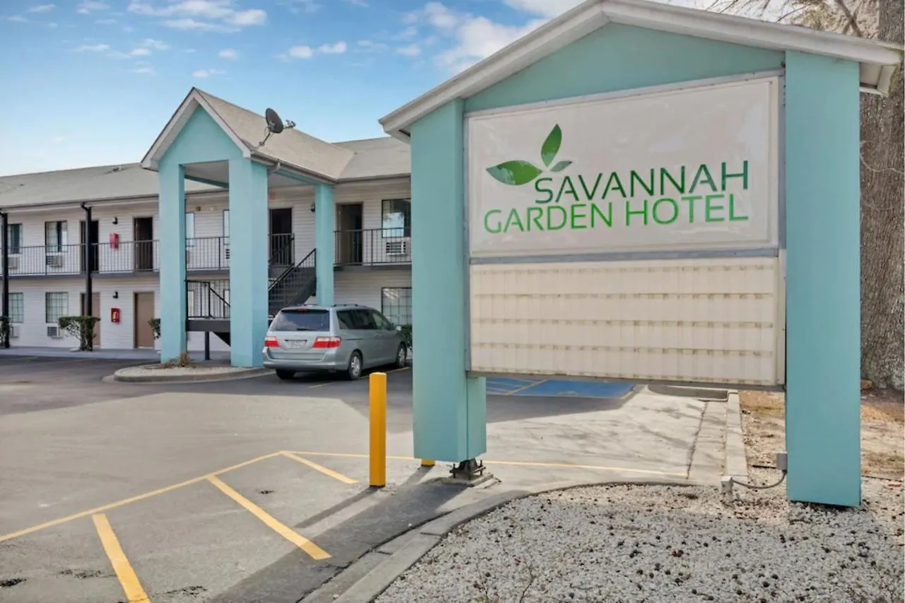 Savannah Garden Hotel 2*,  USA